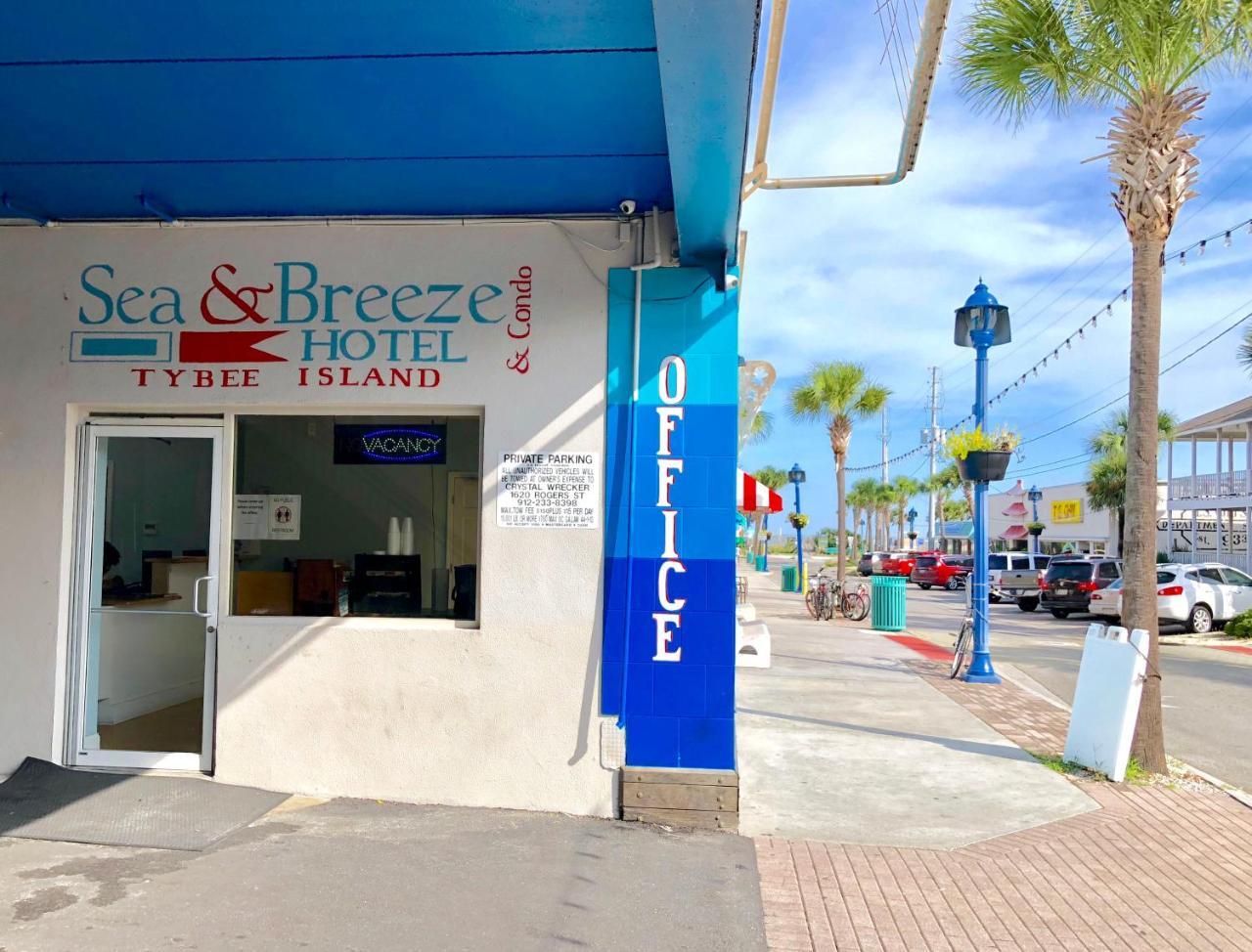 Resort Sea And Breeze And